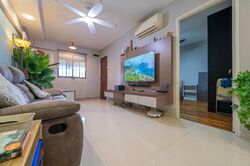 Blk 217 Serangoon Avenue 4 (Serangoon), HDB 3 Rooms #454541631